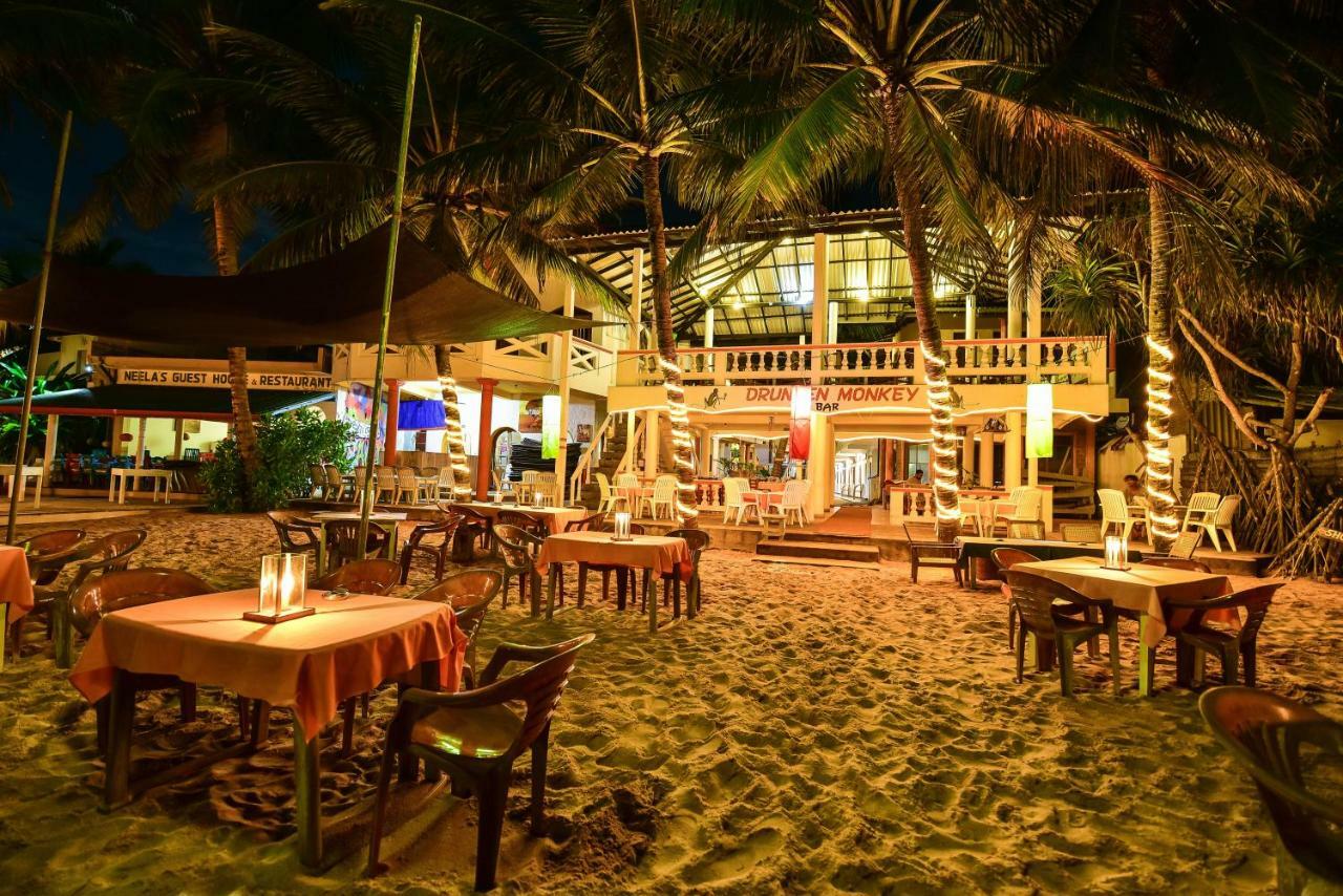 International Beach Hotel & Restaurant Хикадува Екстериор снимка